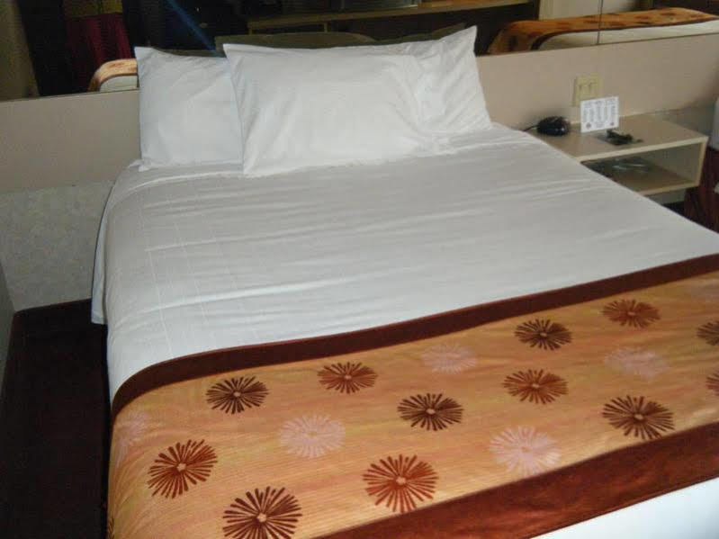 Red Roof Inn Springfield, Mo Dış mekan fotoğraf